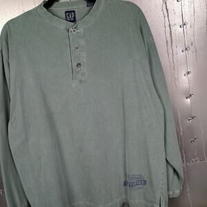 Gap Vintage 80s Henley Oversized Long Sleeve T-shirt Small Square Tag Graphic